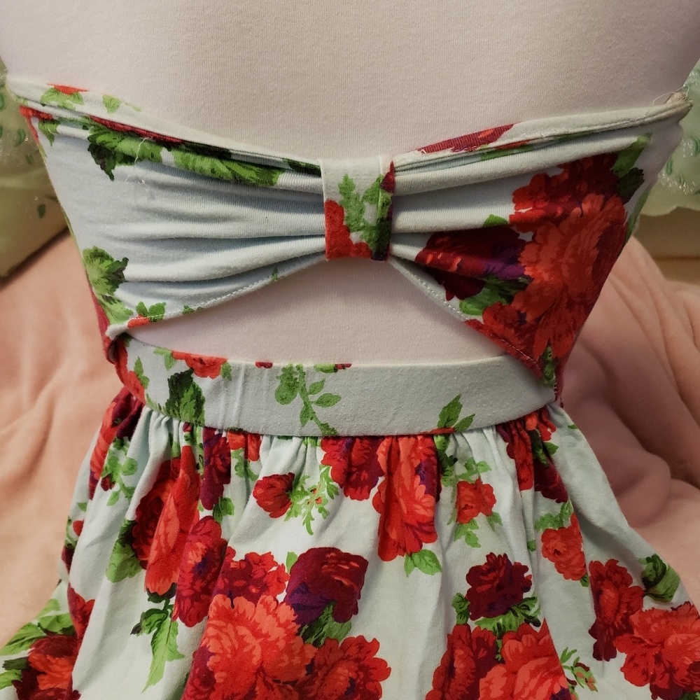 Dress - Picture 3 of 3